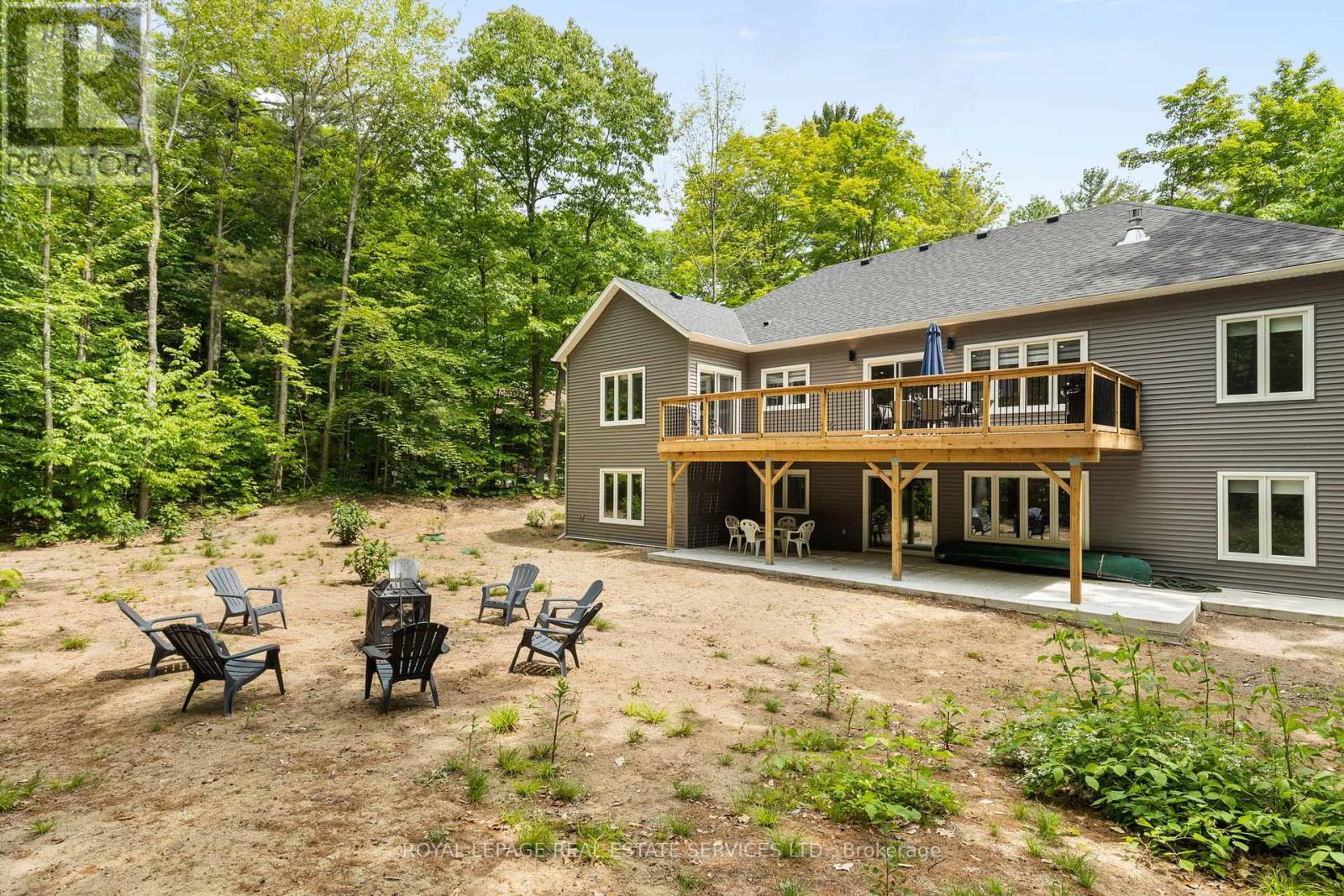 












185 DESROCHES TRAIL

,
Tiny,




Ontario
L9M0H9

