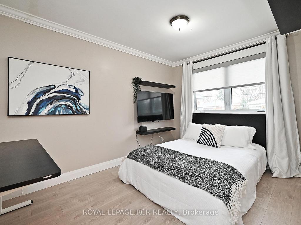 









93


Queen

Street,
Newmarket,




ON
L3Y 2E7

