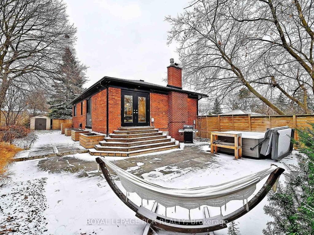 









93


Queen

Street,
Newmarket,




ON
L3Y 2E7

