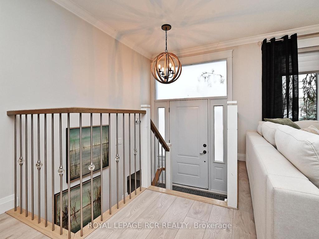 









93


Queen

Street,
Newmarket,




ON
L3Y 2E7

