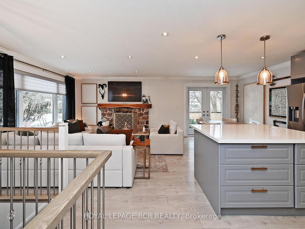 









93


Queen

Street,
Newmarket,




ON
L3Y 2E7

