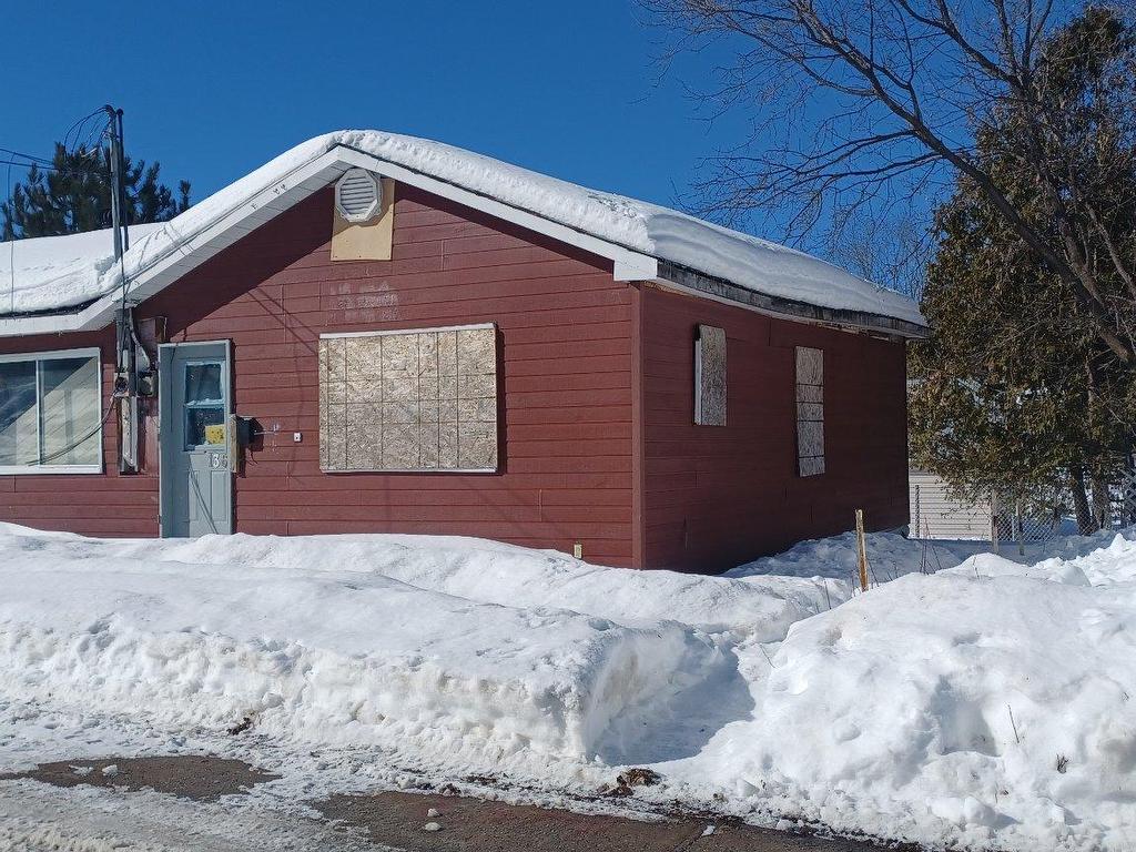 









136

 - 138


Rue Scott

,
Maniwaki,




QC
J9E2N9

