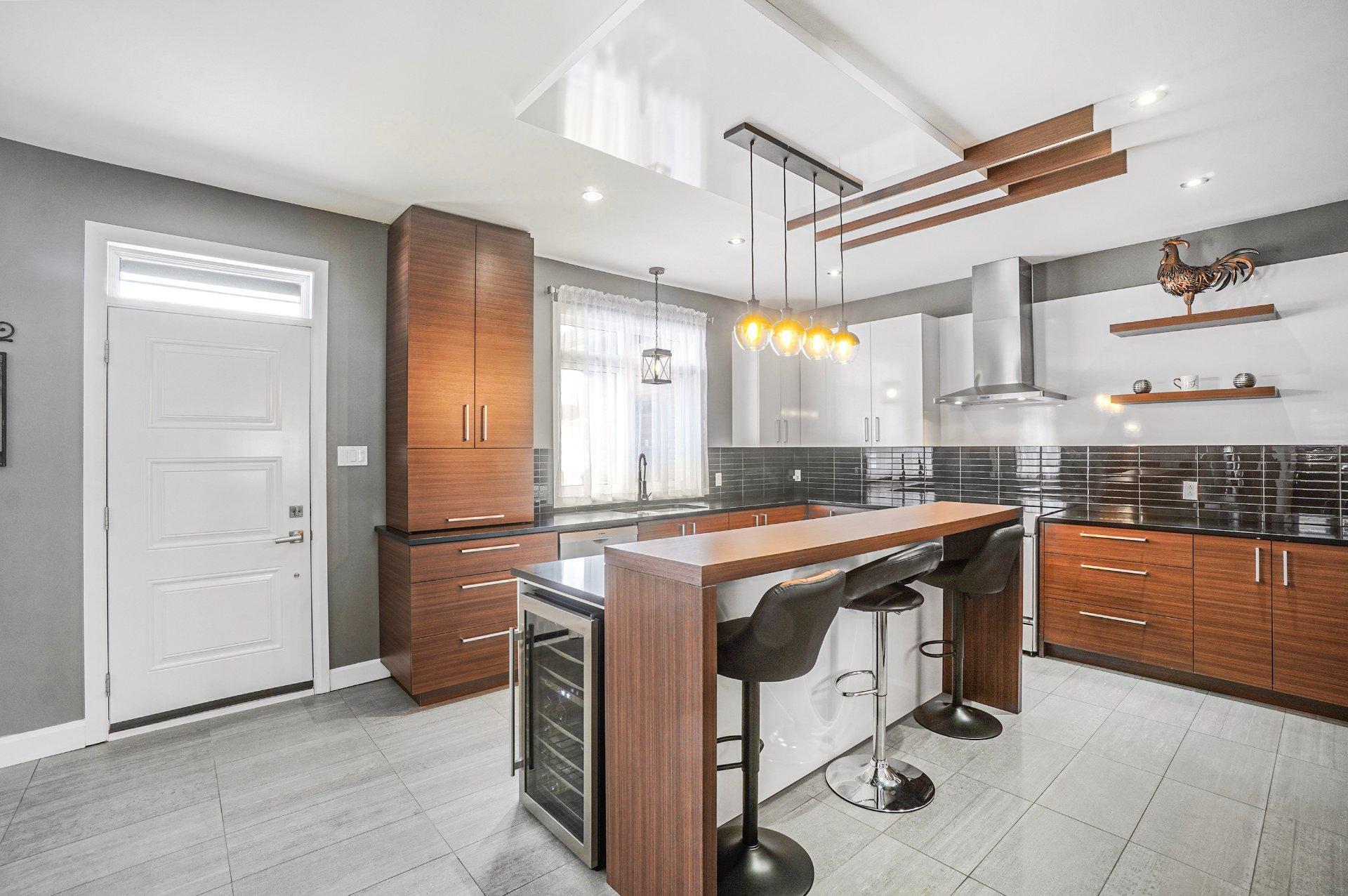 









108


85e Avenue

,
Saint-Zotique,




QC
J0P1Z0

