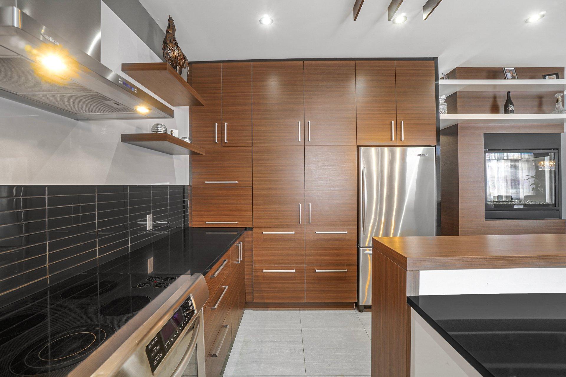 









108


85e Avenue

,
Saint-Zotique,




QC
J0P1Z0

