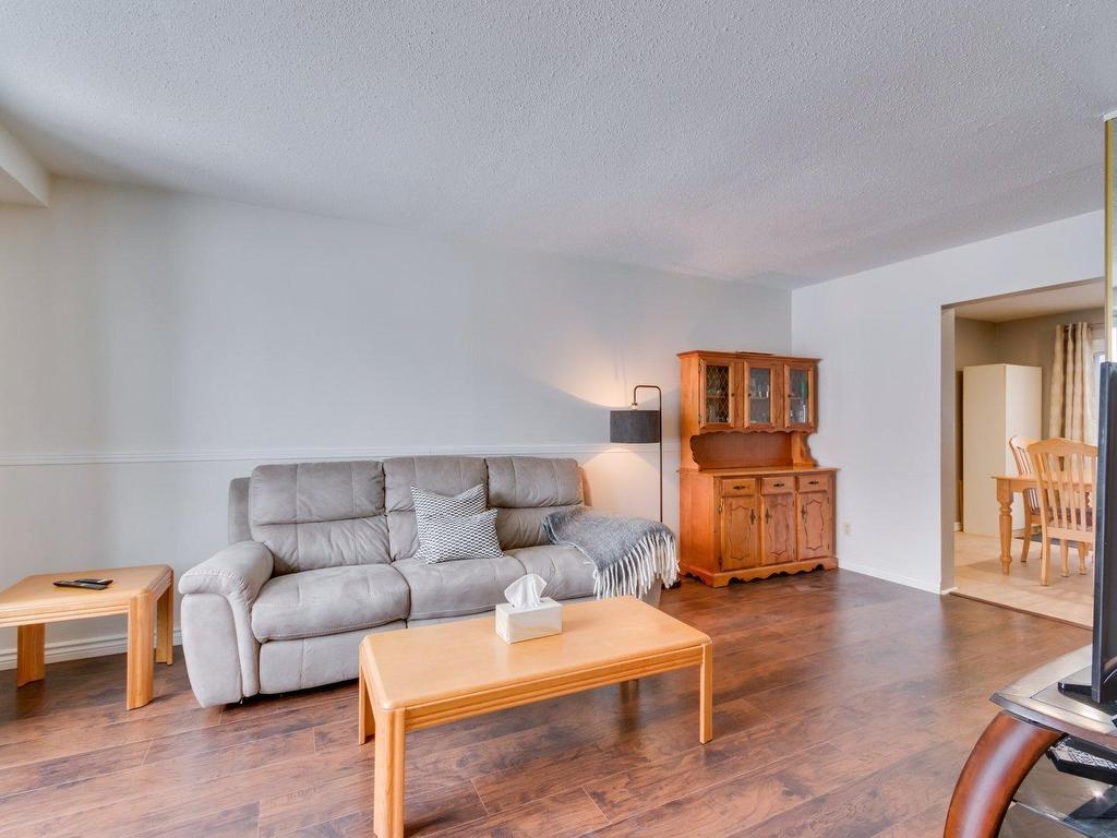 









59


Rue des Églantiers

,
Gatineau (Hull),




QC
J8Y6K7

