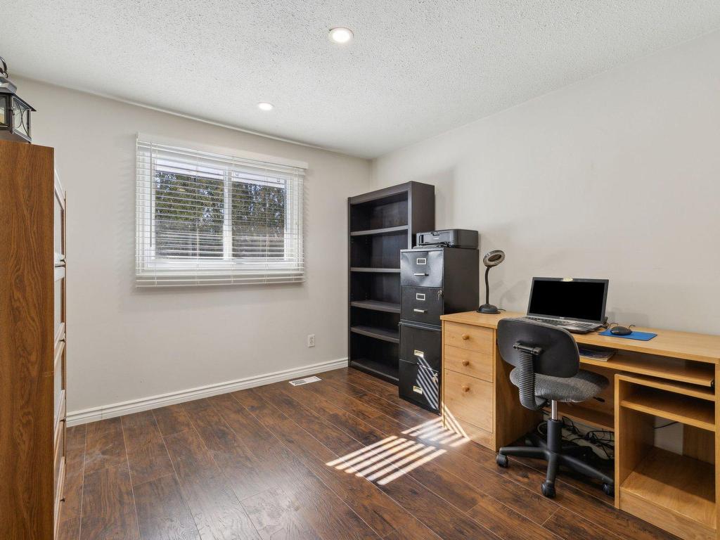 









59


Rue des Églantiers

,
Gatineau (Hull),




QC
J8Y6K7

