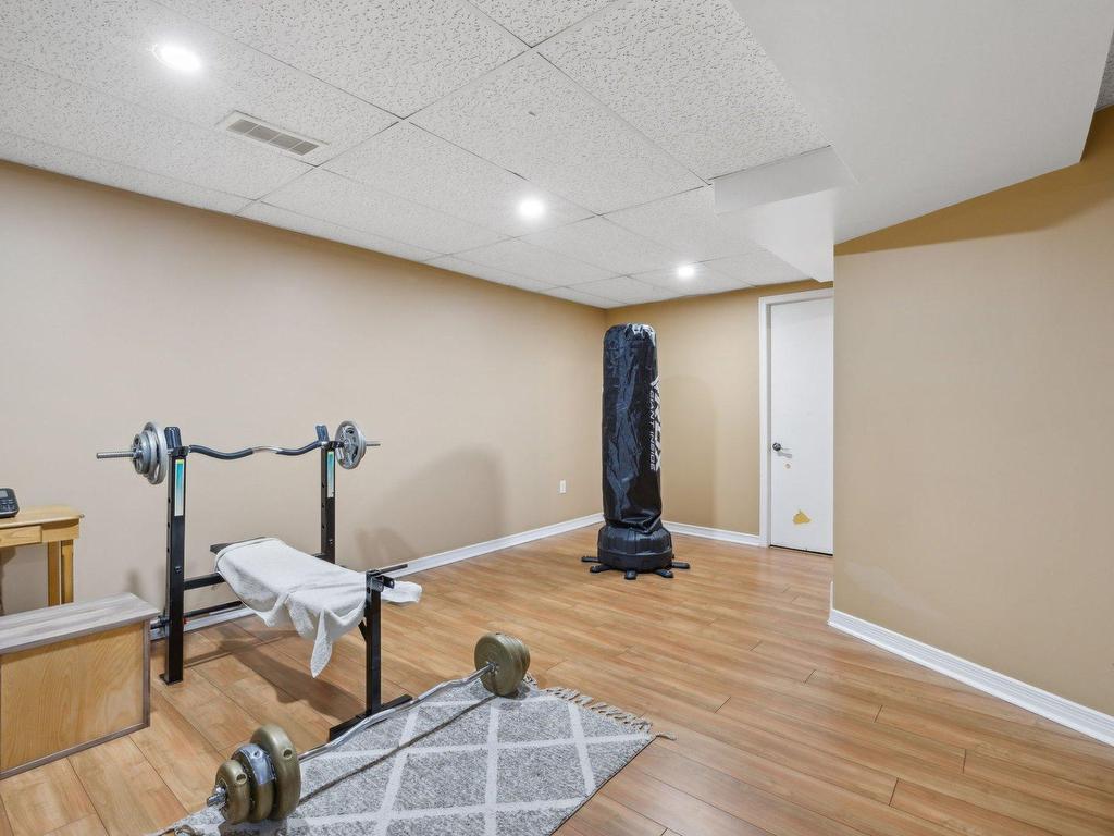 









59


Rue des Églantiers

,
Gatineau (Hull),




QC
J8Y6K7

