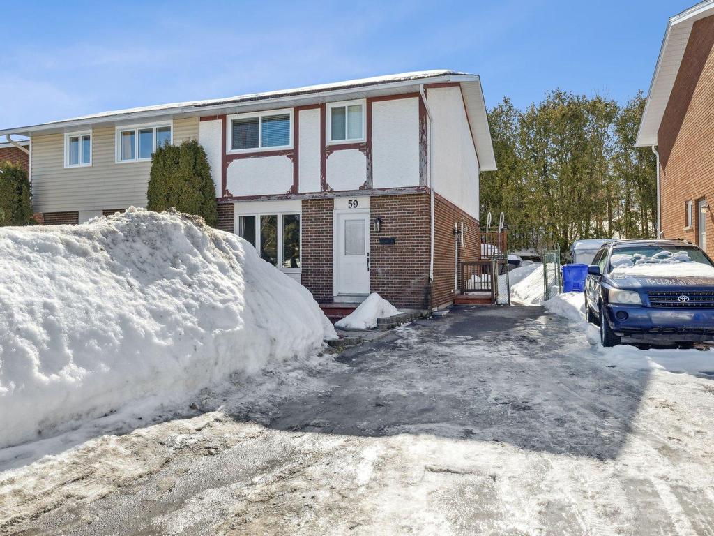 









59


Rue des Églantiers

,
Gatineau (Hull),




QC
J8Y6K7

