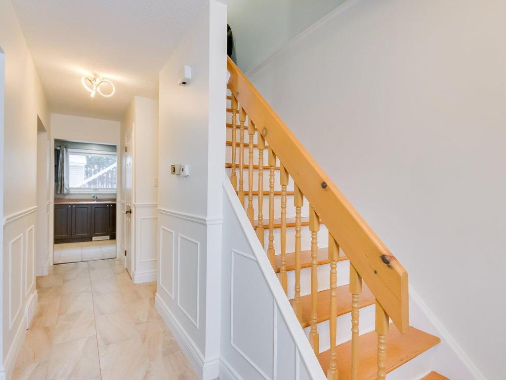 









59


Rue des Églantiers

,
Gatineau (Hull),




QC
J8Y6K7

