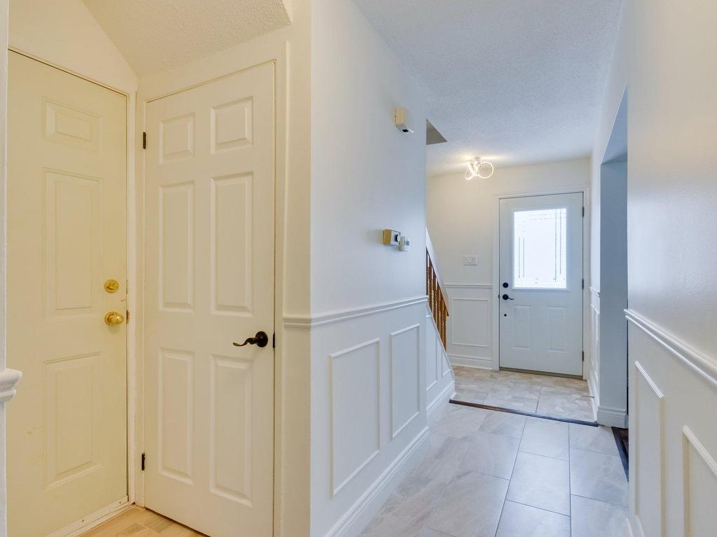 









59


Rue des Églantiers

,
Gatineau (Hull),




QC
J8Y6K7

