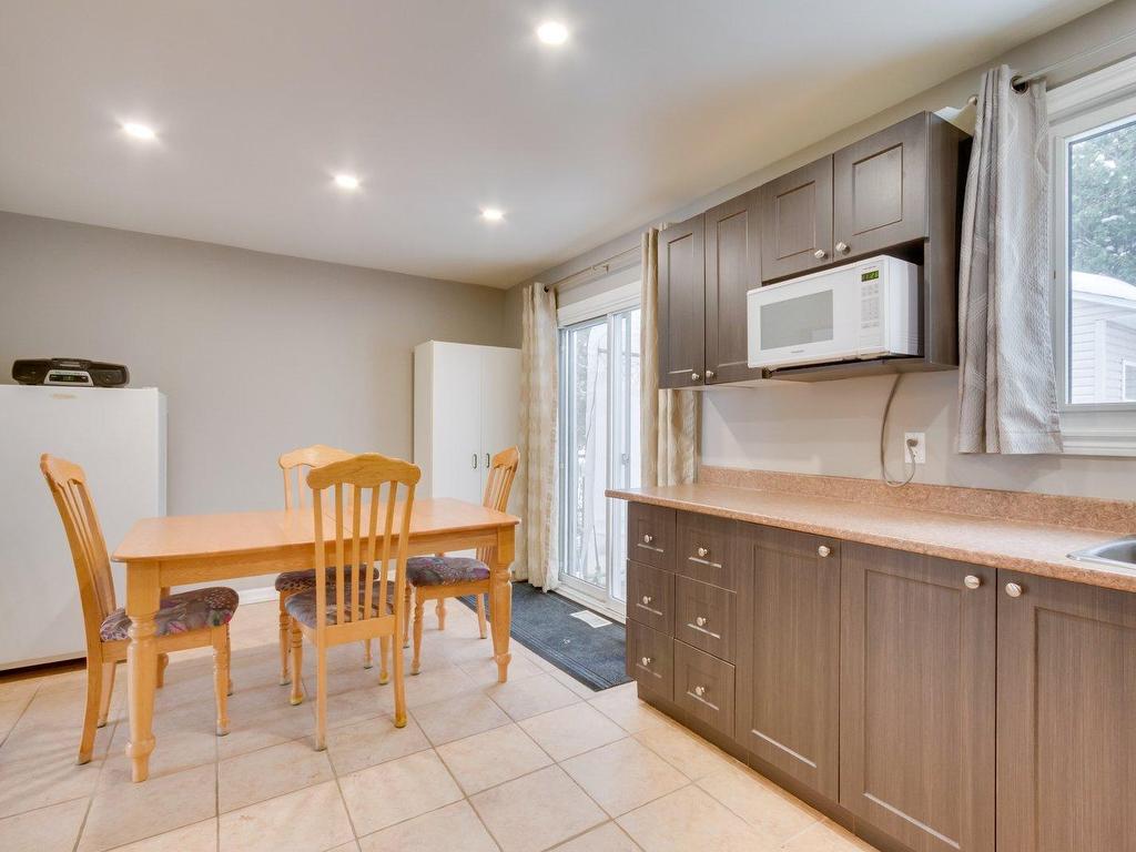 









59


Rue des Églantiers

,
Gatineau (Hull),




QC
J8Y6K7


