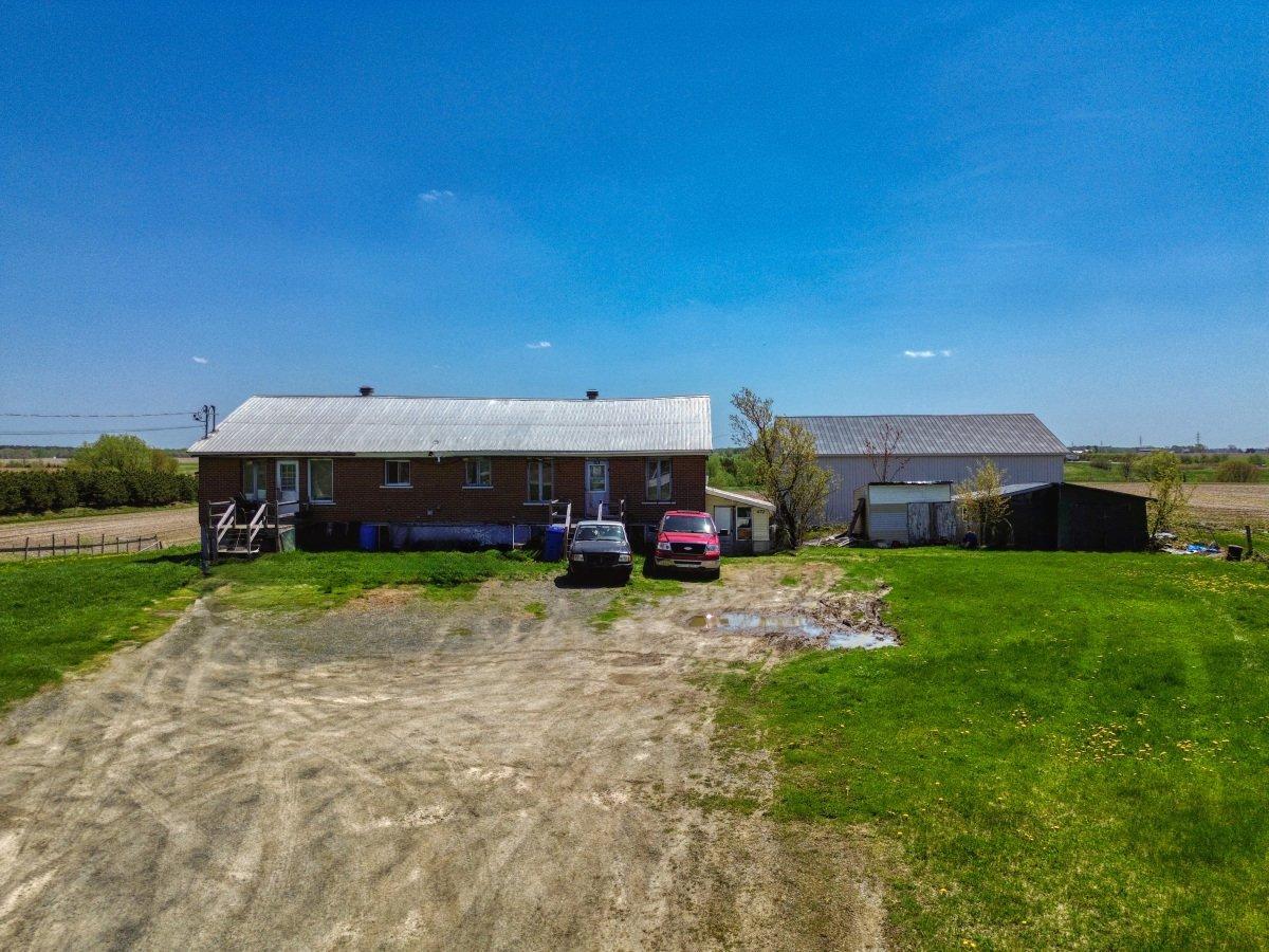 









672


8e Rang

,
Saint-Wenceslas,




QC
G0Z1J0

