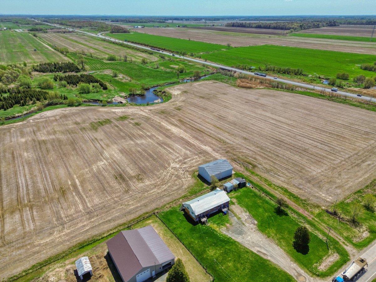 









672


8e Rang

,
Saint-Wenceslas,




QC
G0Z1J0

