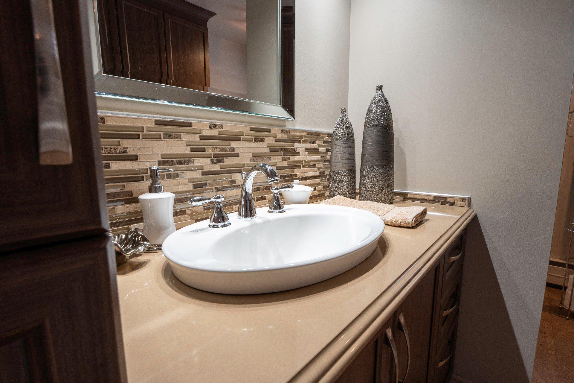 









1326


2e Avenue

,
Acton Vale,




QC
J0H1A0

