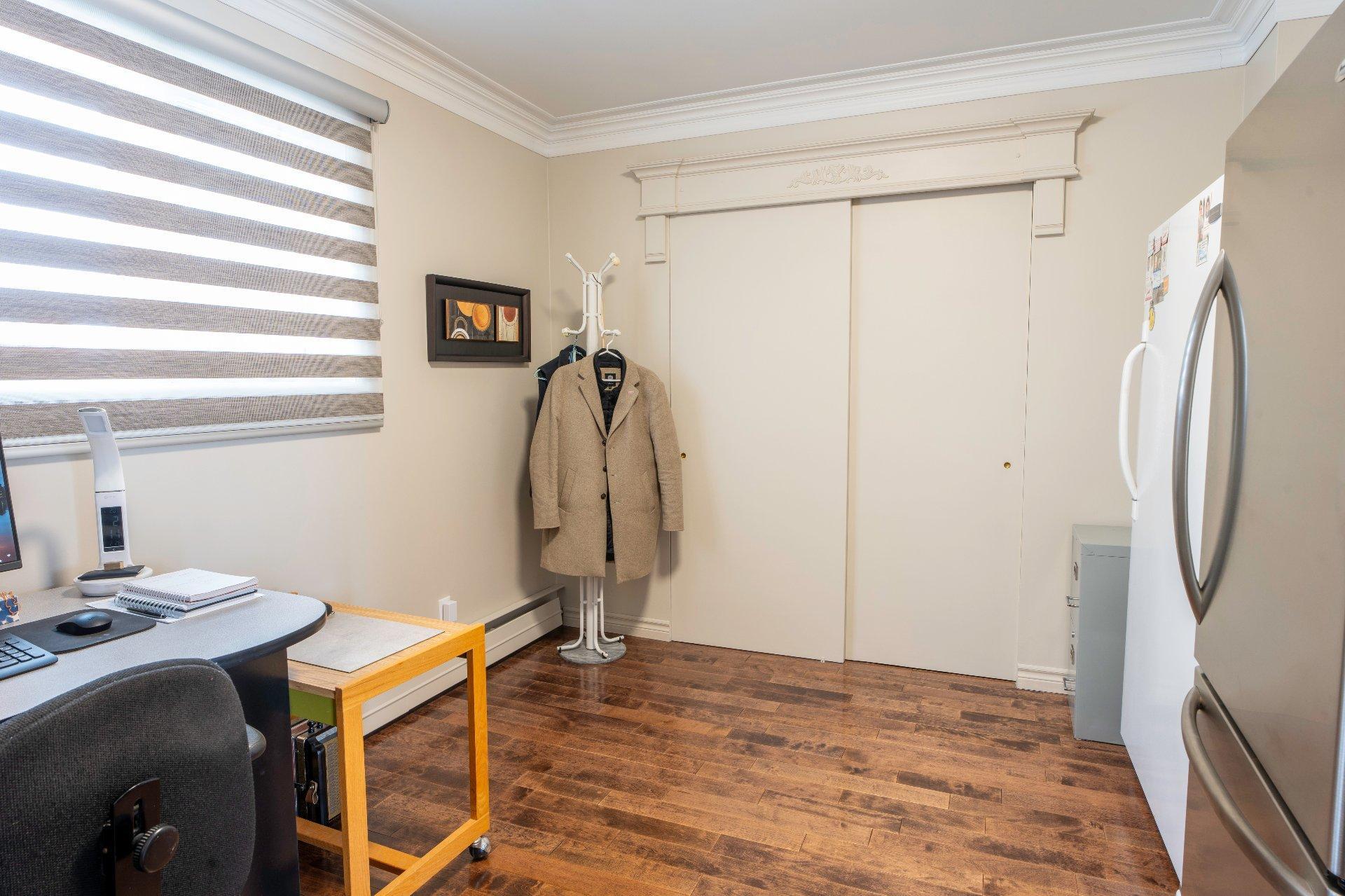 









1326


2e Avenue

,
Acton Vale,




QC
J0H1A0

