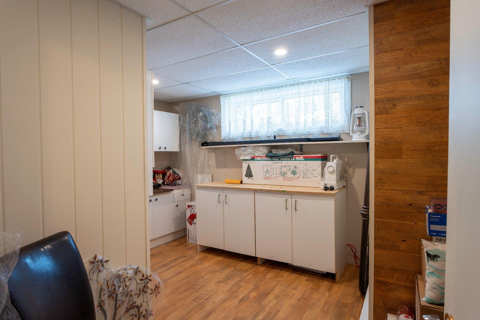 









1326


2e Avenue

,
Acton Vale,




QC
J0H1A0

