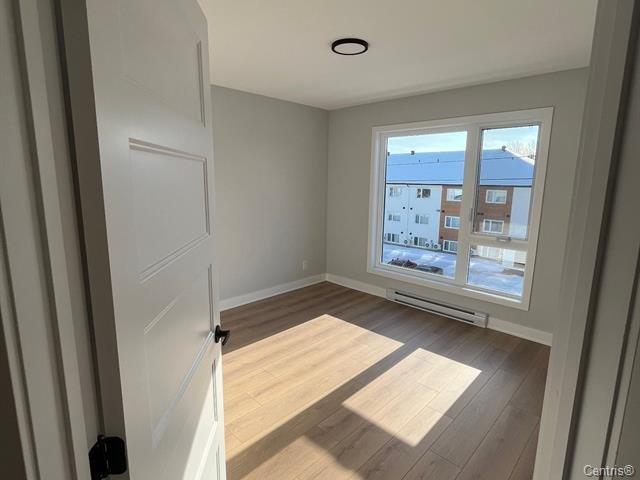 









900


Rue du Gisement

, 14,
Sherbrooke (Les Nations),




QC
J1H0M5

