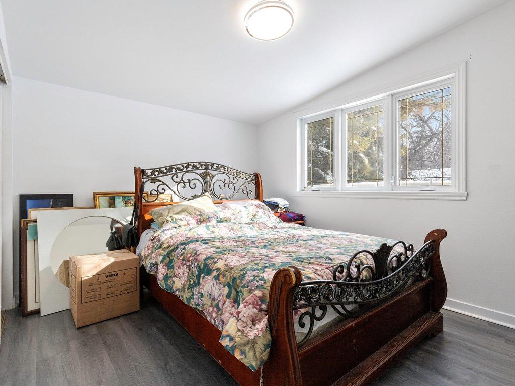 









15447


Rue Oakwood

,
Montréal (Pierrefonds-Roxboro),




QC
H9H1Y4

