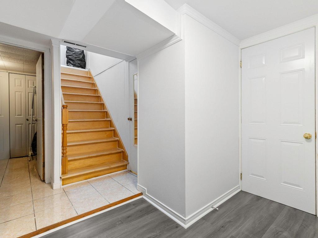 









15447


Rue Oakwood

,
Montréal (Pierrefonds-Roxboro),




QC
H9H1Y4


