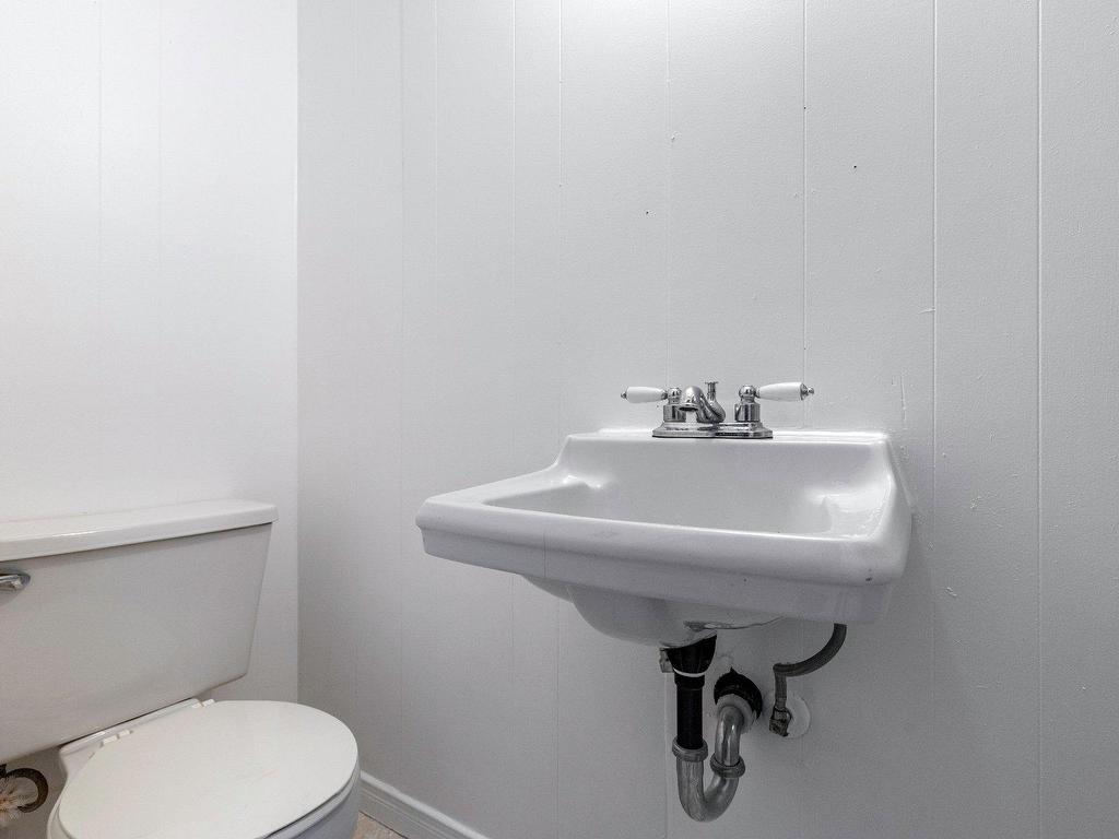 









15447


Rue Oakwood

,
Montréal (Pierrefonds-Roxboro),




QC
H9H1Y4

