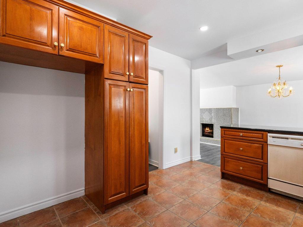 









15447


Rue Oakwood

,
Montréal (Pierrefonds-Roxboro),




QC
H9H1Y4

