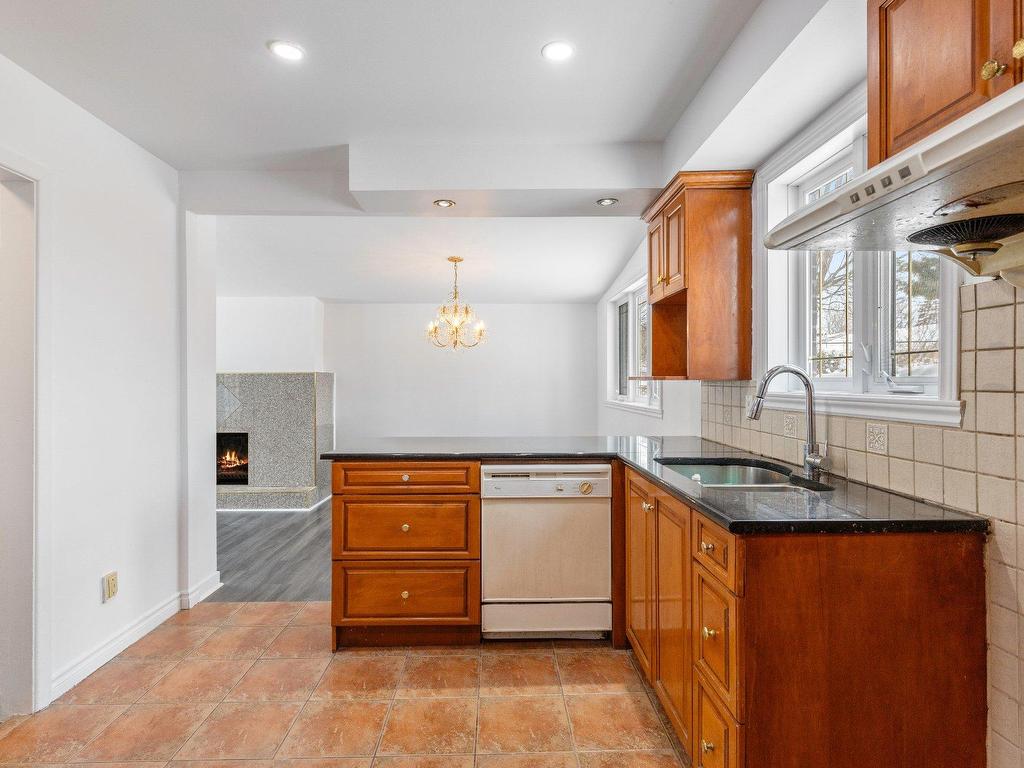 









15447


Rue Oakwood

,
Montréal (Pierrefonds-Roxboro),




QC
H9H1Y4

