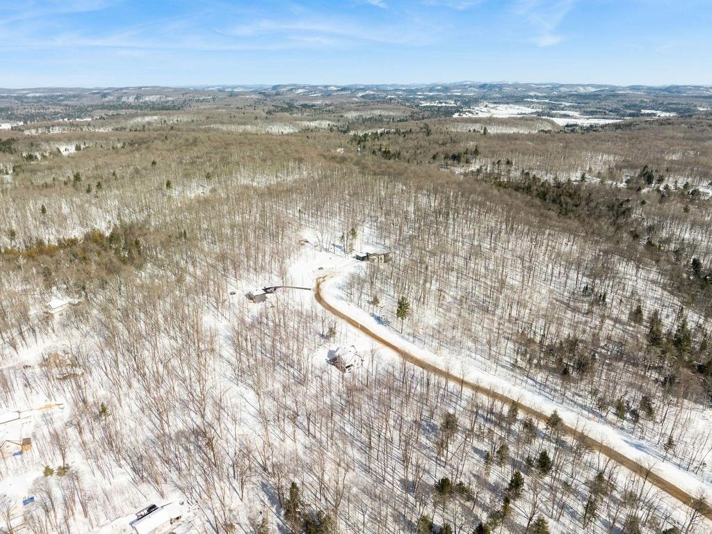 









196


Ch. de l'Envolée

,
L'Ange-Gardien,




QC
J8L3H1

