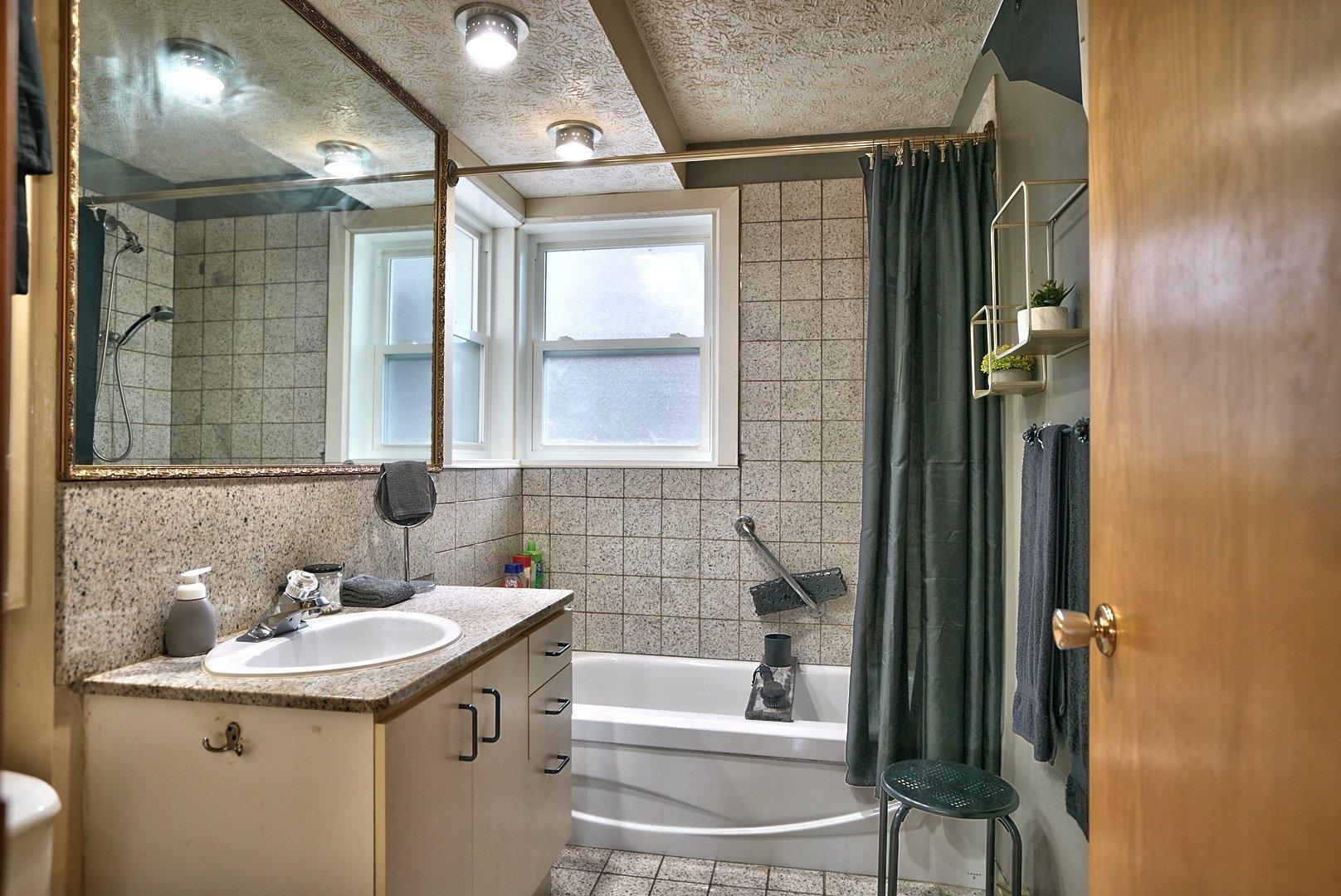 









701


Rue Principale

,
Saint-Sébastien,




QC
G0Y1M0

