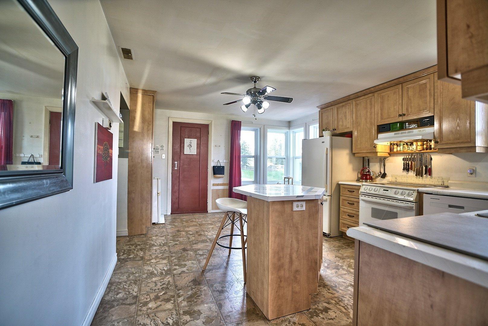 









701


Rue Principale

,
Saint-Sébastien,




QC
G0Y1M0


