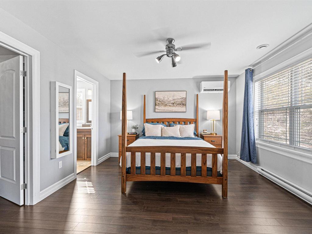 












698 Waverley Road

,
Dartmouth,




NS
B2X 2G4

