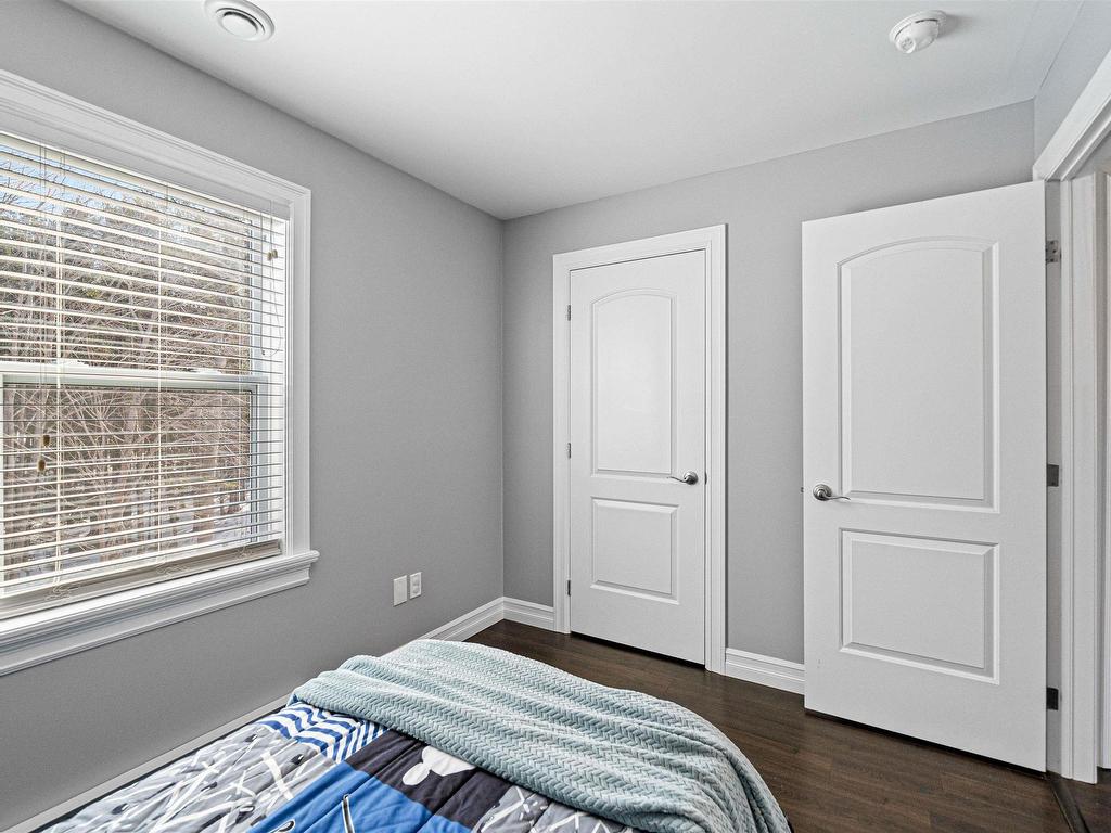 












698 Waverley Road

,
Dartmouth,




NS
B2X 2G4

