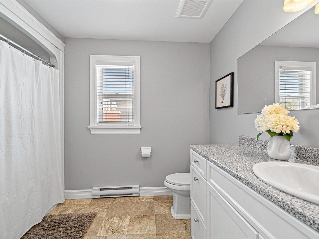 












698 Waverley Road

,
Dartmouth,




NS
B2X 2G4

