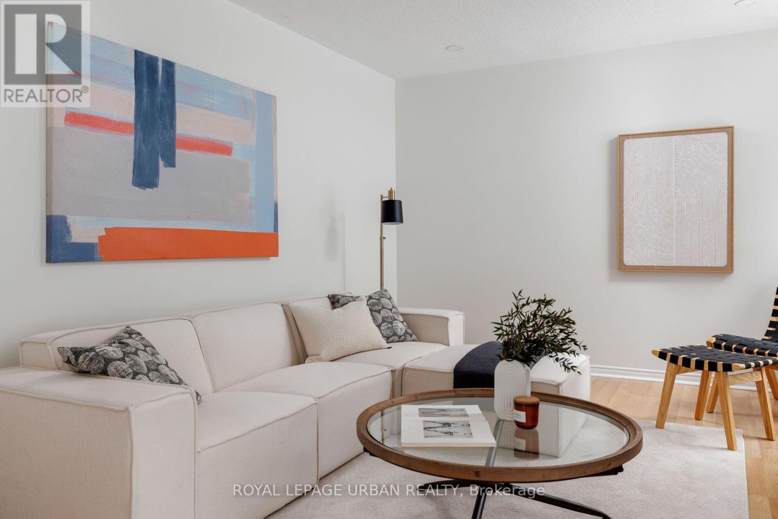 












55 BLUEKING CRESCENT

,
Toronto,




Ontario
M1C4M8

