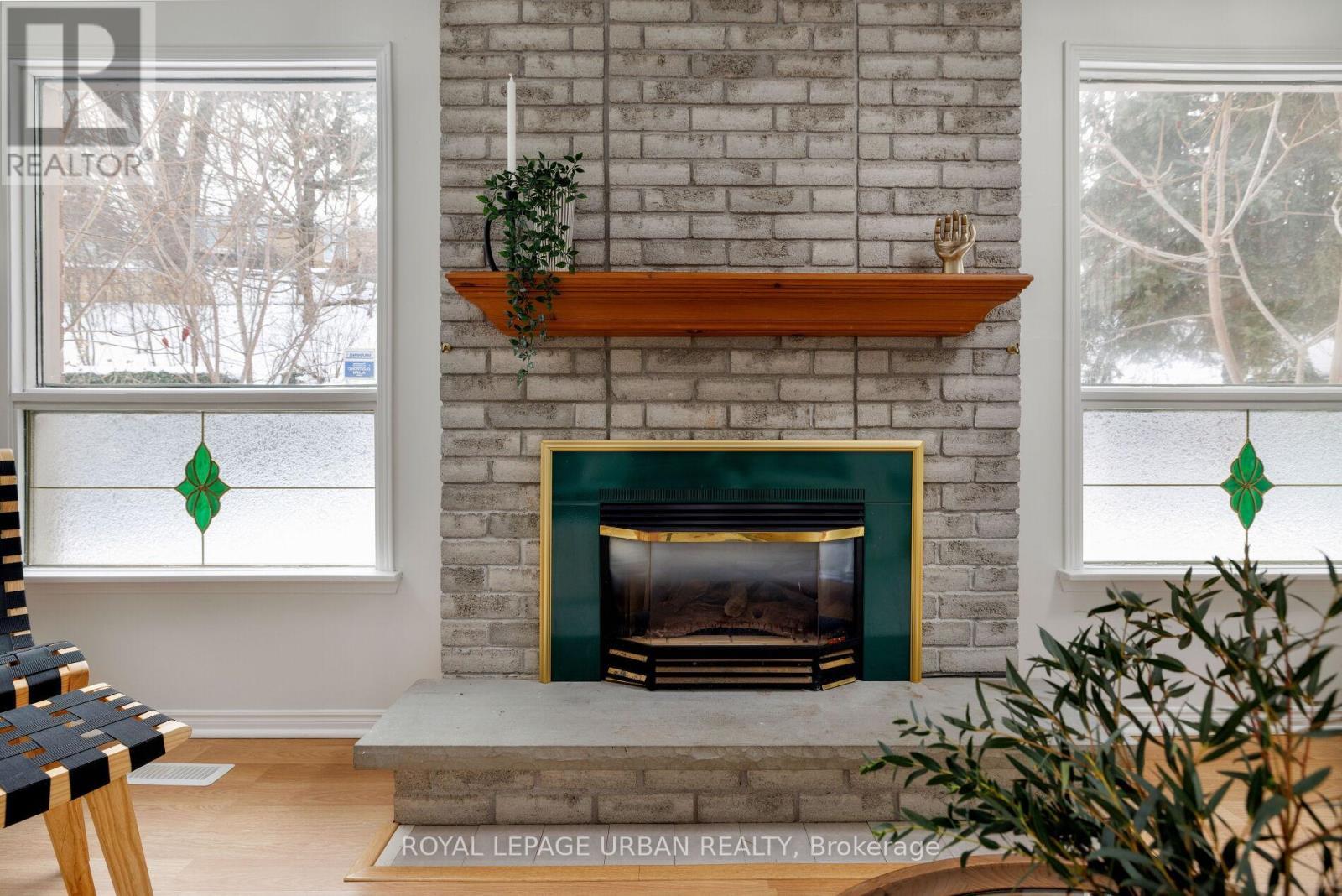 












55 BLUEKING CRESCENT

,
Toronto,




Ontario
M1C4M8


