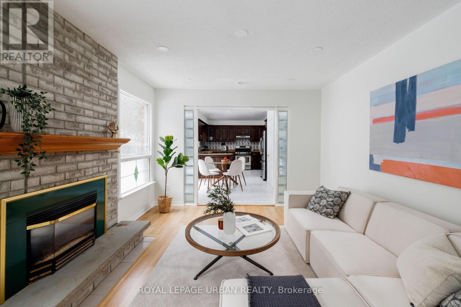 












55 BLUEKING CRESCENT

,
Toronto,




Ontario
M1C4M8

