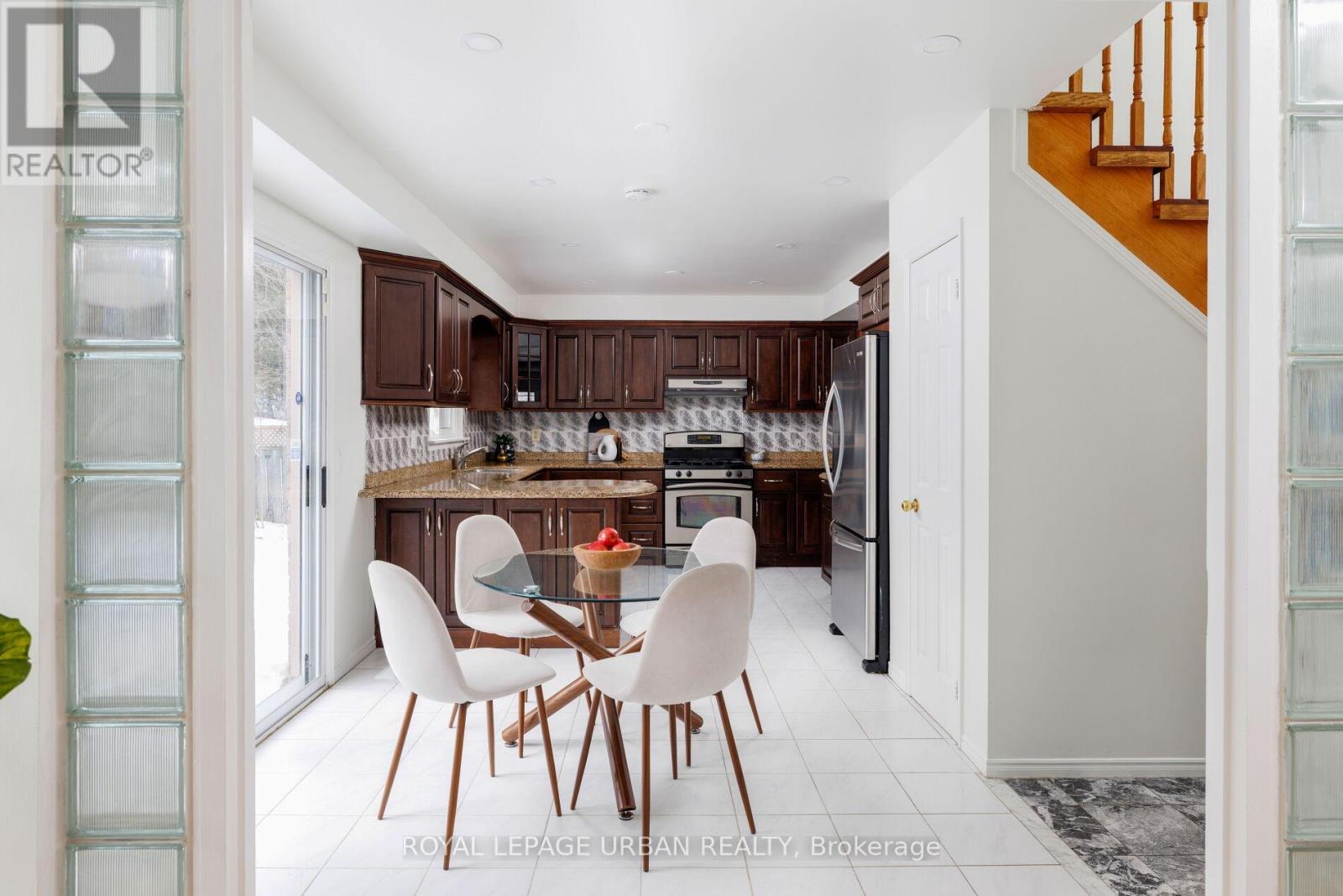 












55 BLUEKING CRESCENT

,
Toronto,




Ontario
M1C4M8

