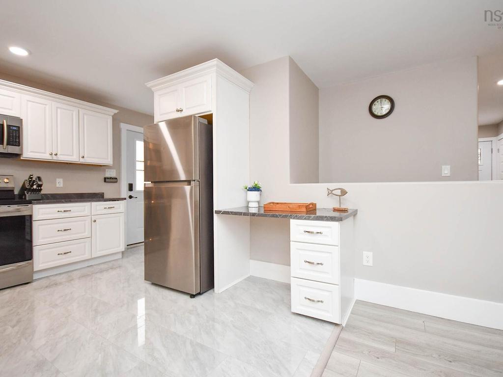 












116 Cross Road

,
Crowes Mills,




NS
B0M 1C0


