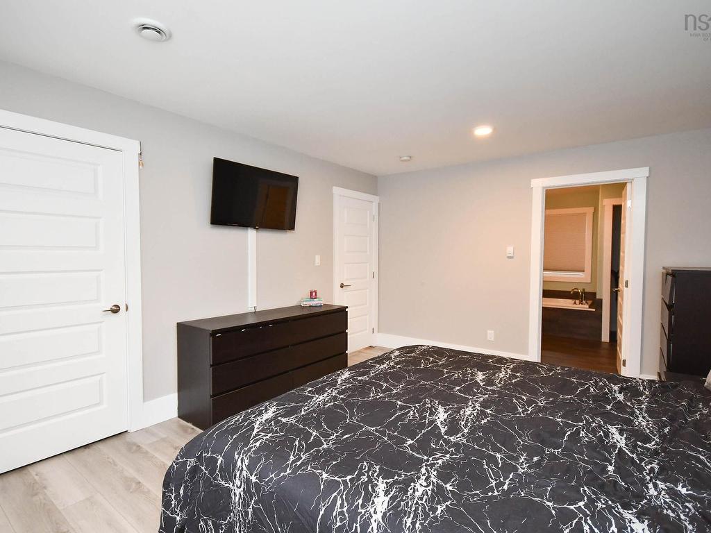 












116 Cross Road

,
Crowes Mills,




NS
B0M 1C0

