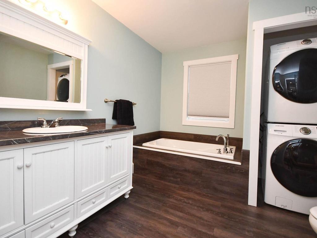 












116 Cross Road

,
Crowes Mills,




NS
B0M 1C0

