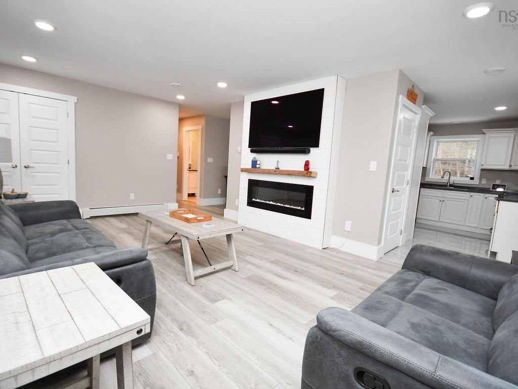 












116 Cross Road

,
Crowes Mills,




NS
B0M 1C0

