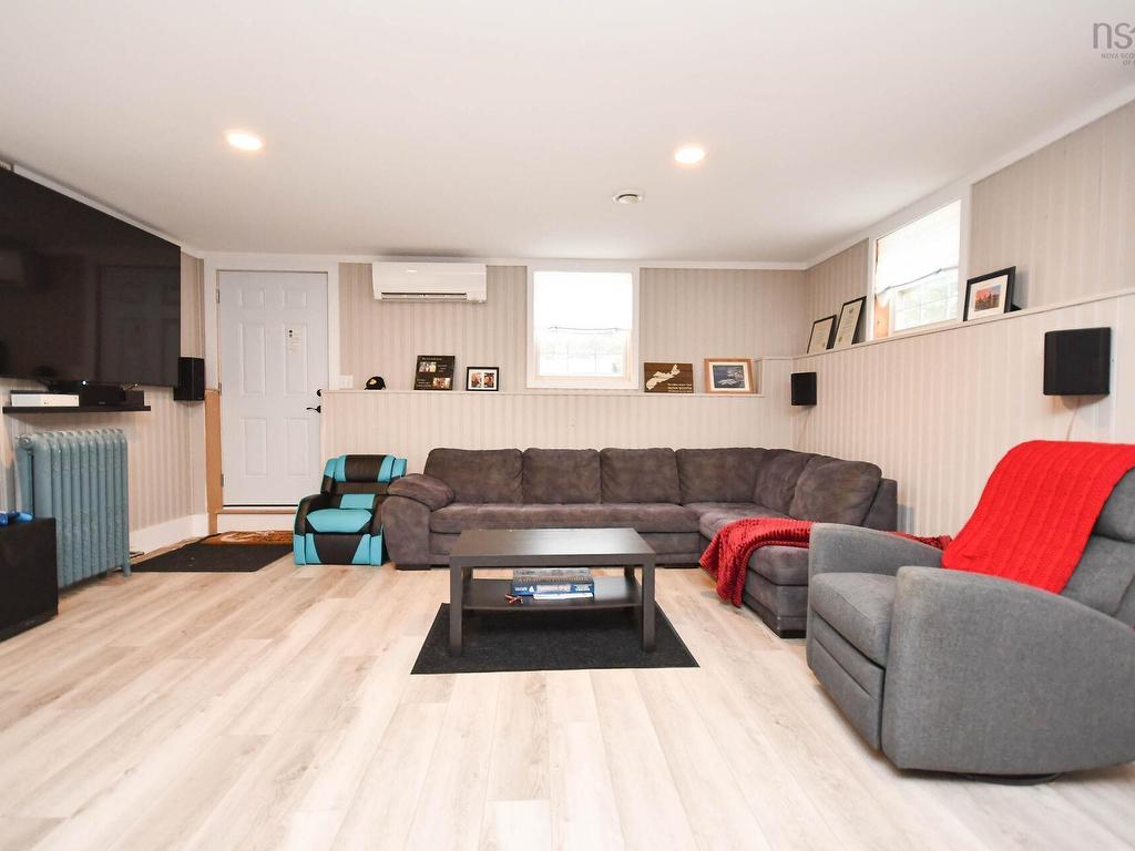 












116 Cross Road

,
Crowes Mills,




NS
B0M 1C0

