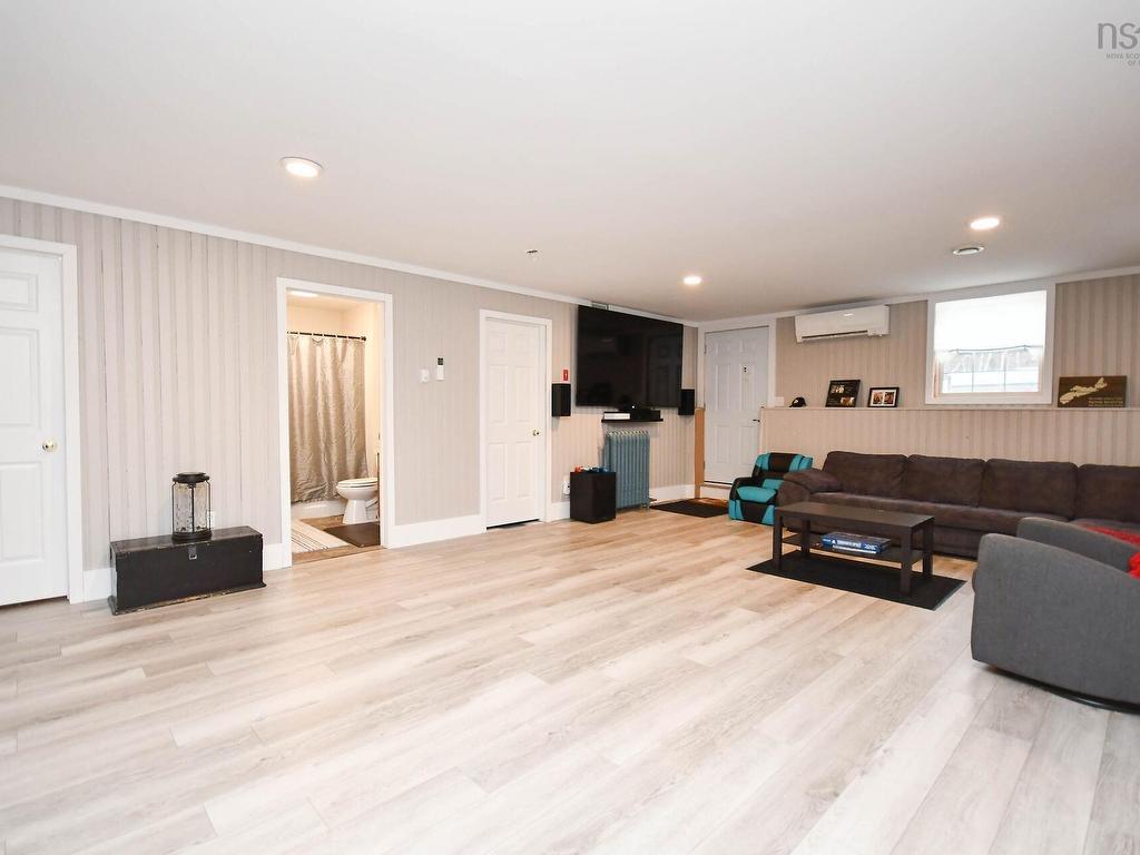 












116 Cross Road

,
Crowes Mills,




NS
B0M 1C0

