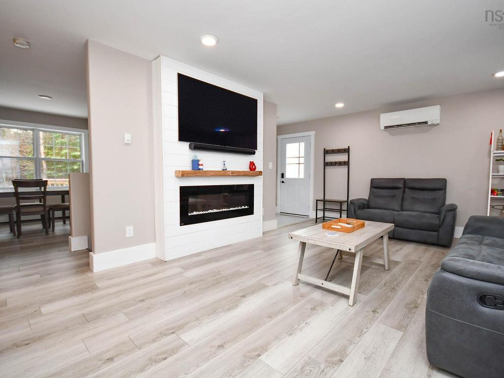 












116 Cross Road

,
Crowes Mills,




NS
B0M 1C0

