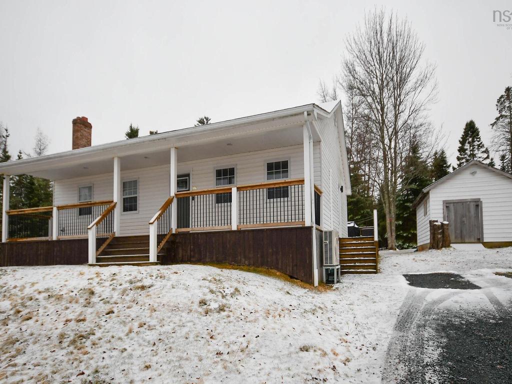 












116 Cross Road

,
Crowes Mills,




NS
B0M 1C0

