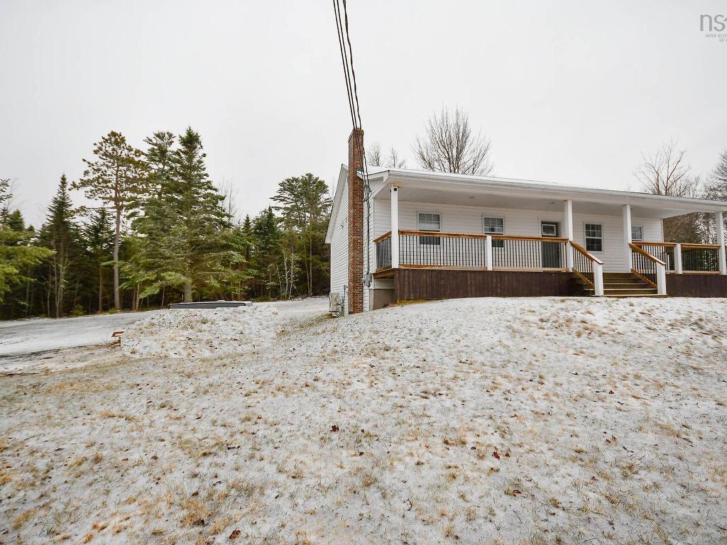 












116 Cross Road

,
Crowes Mills,




NS
B0M 1C0

