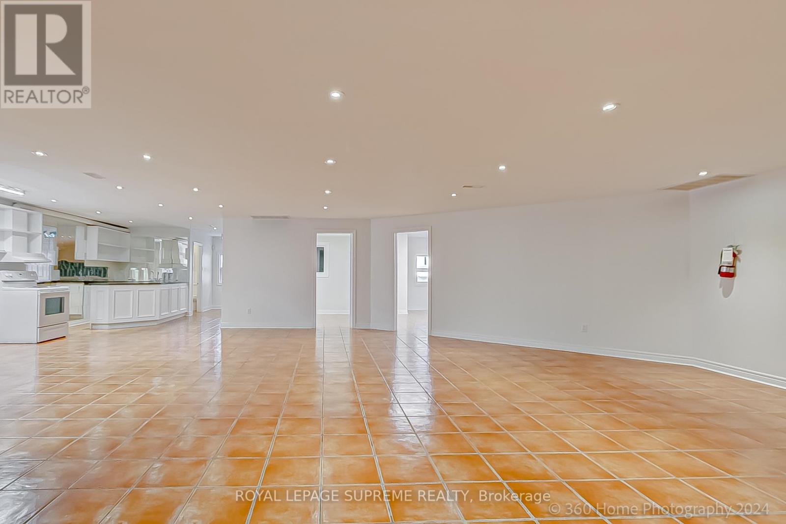 












14 - 1444 DUPONT STREET

,
Toronto,




Ontario
M6P4H3

