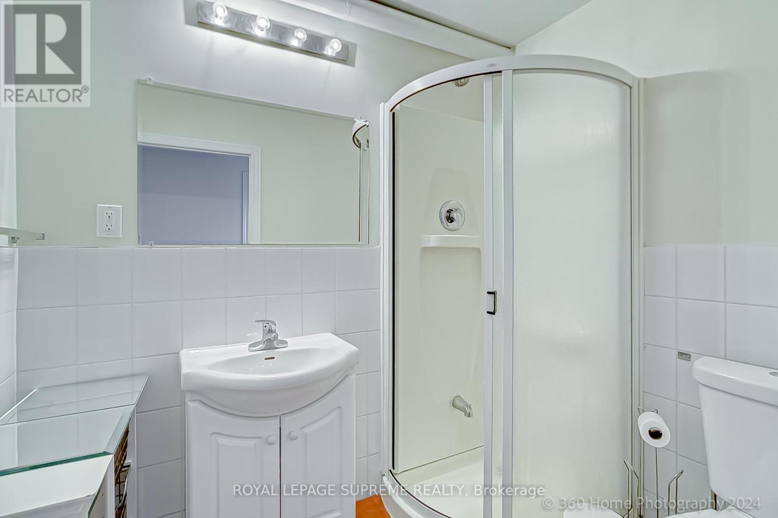 












14 - 1444 DUPONT STREET

,
Toronto,




Ontario
M6P4H3


