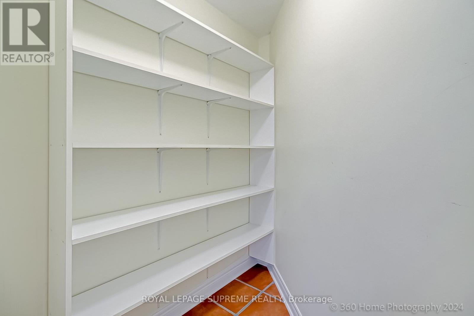 












14 - 1444 DUPONT STREET

,
Toronto,




Ontario
M6P4H3

