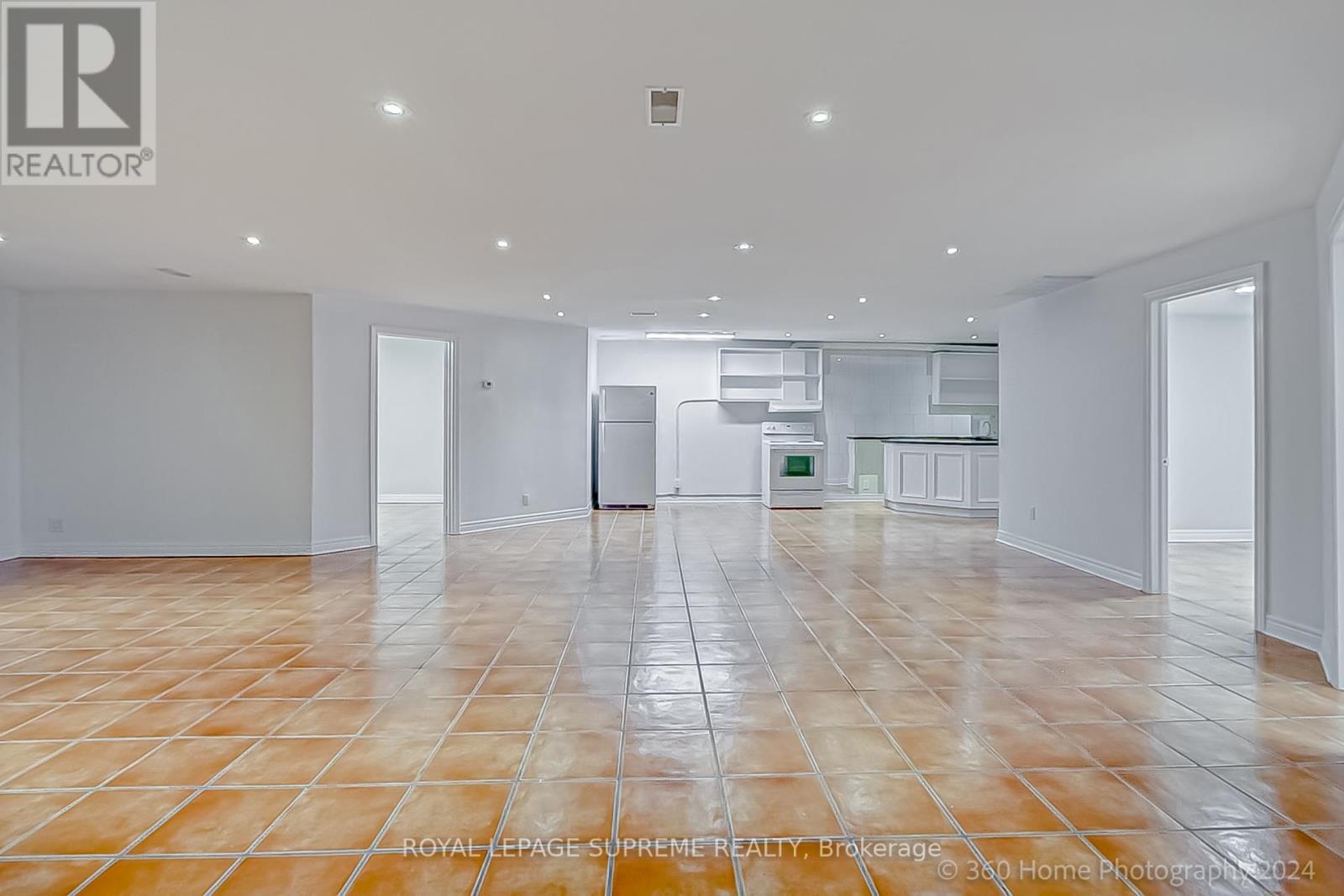 












14 - 1444 DUPONT STREET

,
Toronto,




Ontario
M6P4H3

