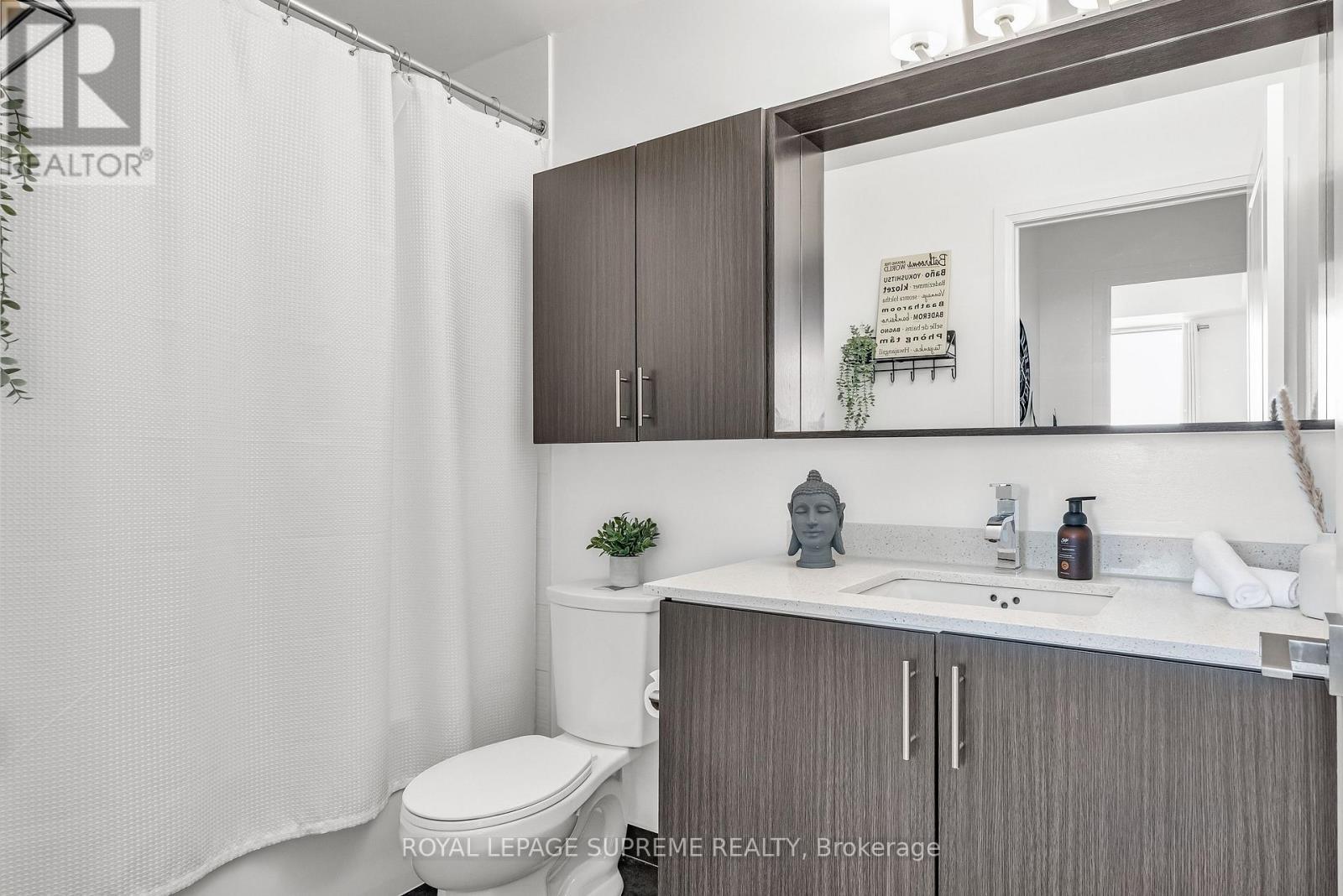 












1607 - 3700 HIGHWAY 7 ROAD

,
Vaughan,




Ontario
L4L0G8

